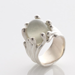 Precous ring with Moonstone - Vicky Forrester